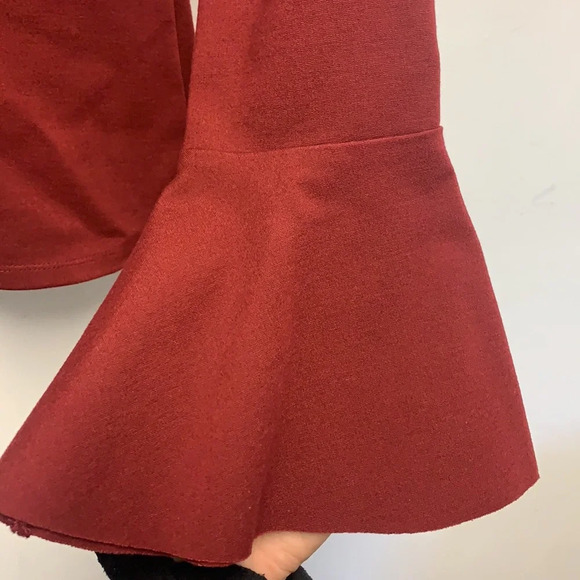 Alexis off the shoulder top - Picture 4 of 6